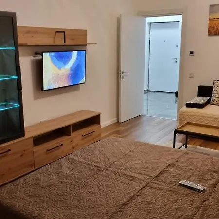 Coresi Luxury Sinuhe Residents For 4 Apartamento