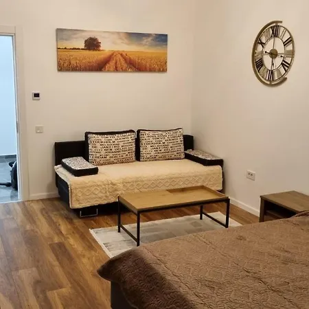 Coresi Luxury Sinuhe Residents For 4 Apartman Brassó