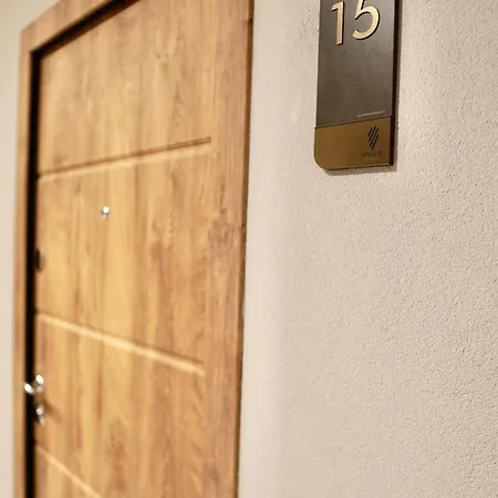 Apartman Coresi Luxury Sinuhe Residents For 4