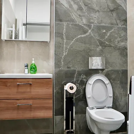 Coresi Luxury Sinuhe Residents For 4