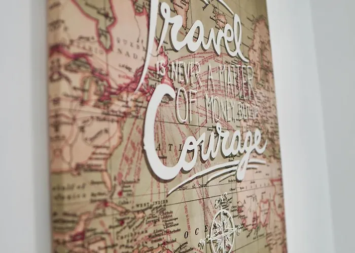 아파트 Coresi Luxury Sinuhe Residents For 4